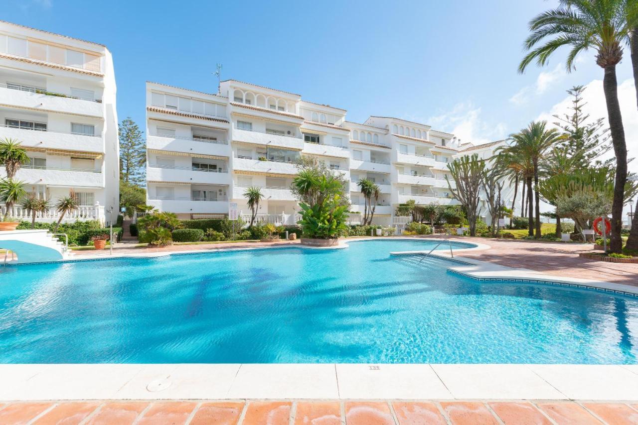Las Chapas Lägenhet Marbella Exteriör bild